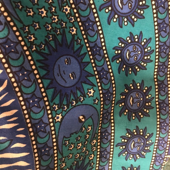 GYPSY ROSE TAPESTRY. LG/GY 01 - Picture 3 of 3